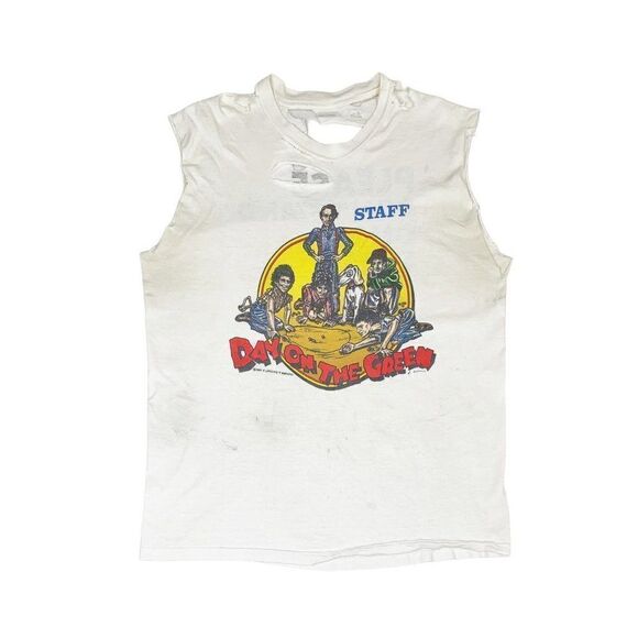 Vintage 1989 Rolling Stones T-Shirt White XL Destroyed Staff Concert Day On The - Picture 1 of 10